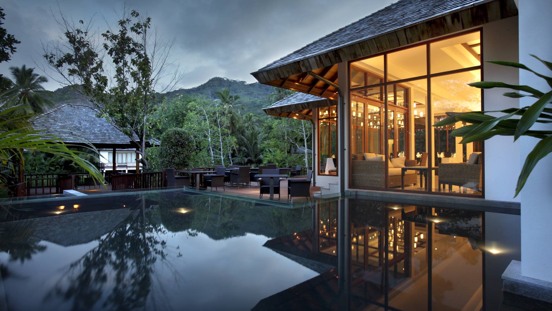 Dining & Drinks Hilton Seychelles Labriz Resort & Spa